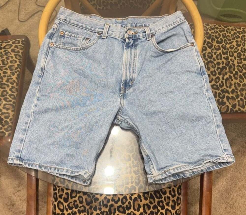 Levi's 505 Regular Fit Denim Jean Shorts Size 34
Vintage jorts